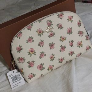 Coach flower patch leather print cosmetic case 22